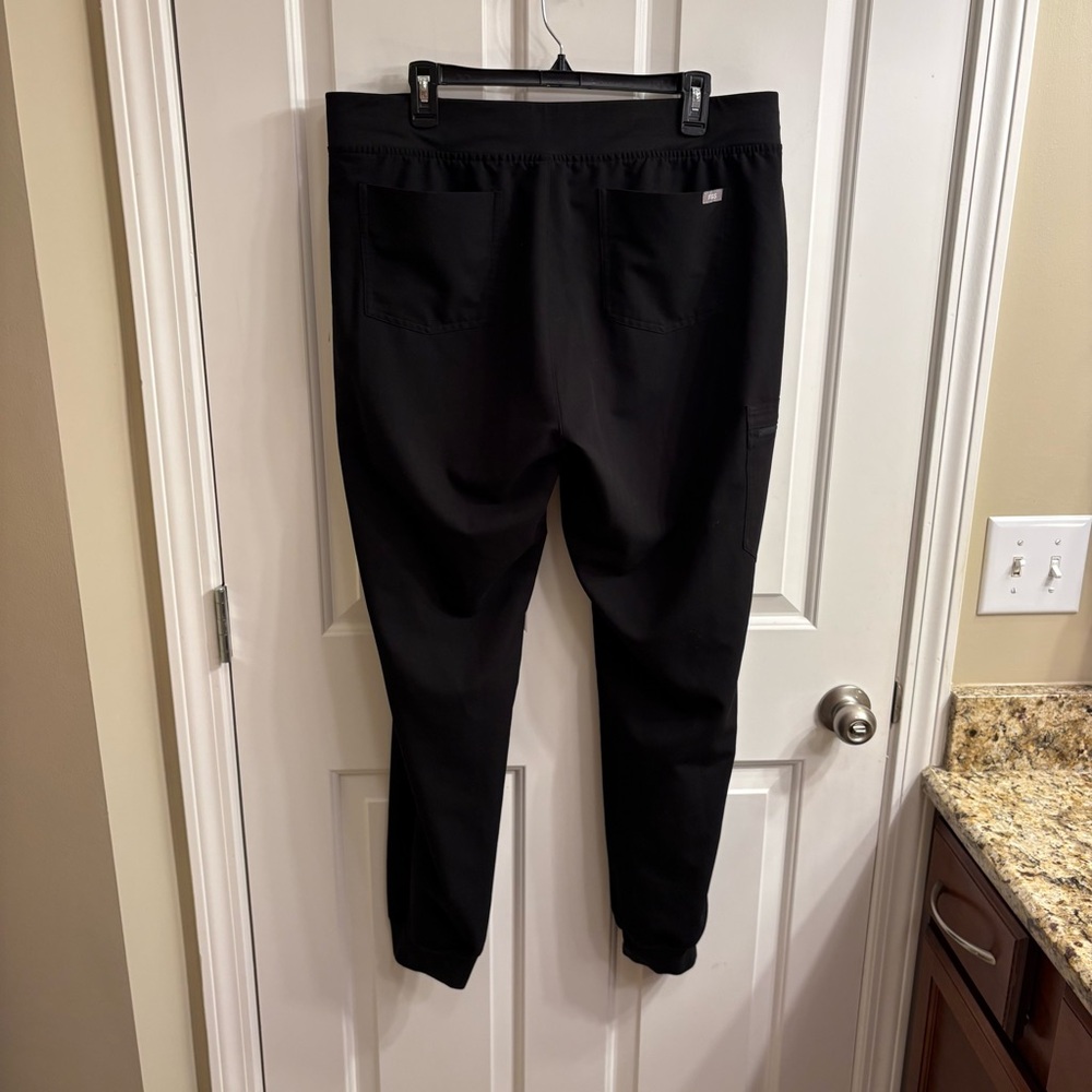 TALL Figs Black Zamora Women's Jogger Scrub Pants with Drawstring XL TALL - Picture 5 of 12